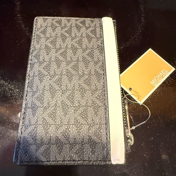 Michael Kors Black Jet Set Travel Card Holder NWT - Picture 2 of 5